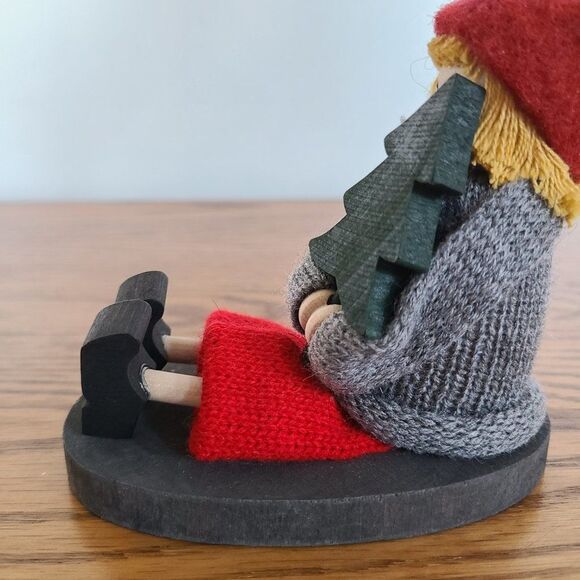 Handmade Sweden Larssons Tra Wood Christmas Figurine Girl on Sled Holding Tree - Picture 13 of 15